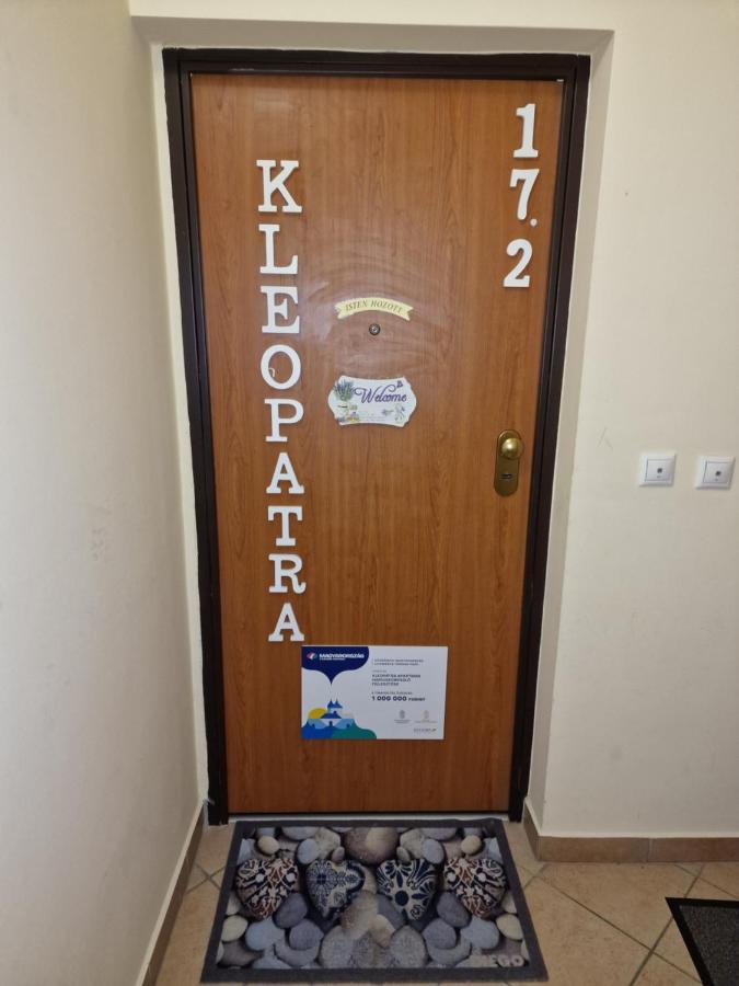 Kleopatra Apartman Hajdúszoboszló Εξωτερικό φωτογραφία